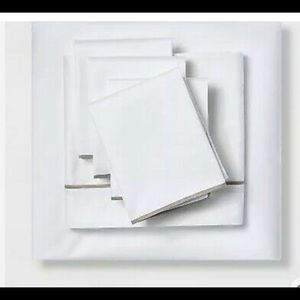 6 pc Threshold Signature 600 TC Hotel Border Frame Full Sheet Set